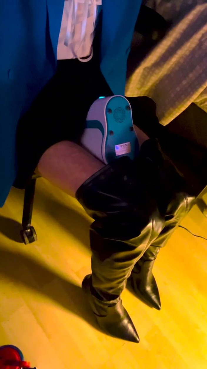 OverTheKneeLover: Overthekneelover Intense Solo Male Masturbation with Hot Leather Boots