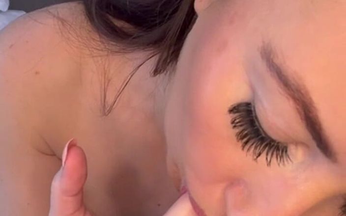 SophiaSmithUK: Secrétaire explicite, dirty talk et taquinage