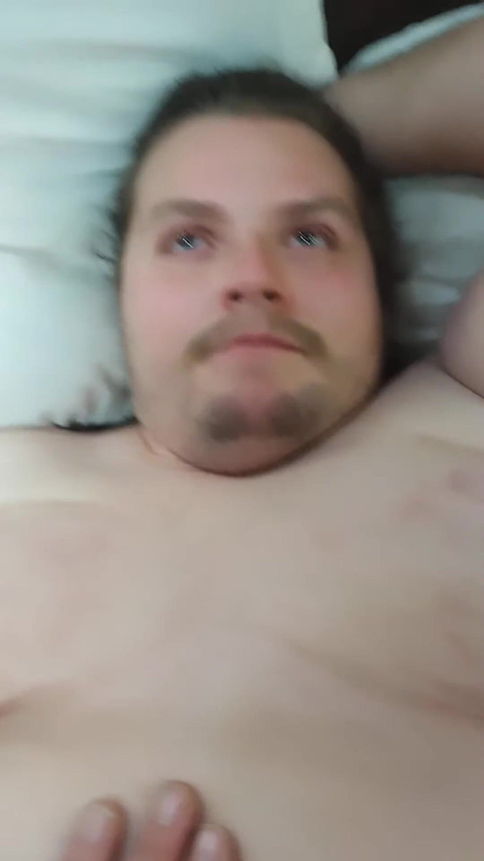 LilTaste: T4t Pár; "Zatím tady dole...? Má mého ptáka téměř až k...