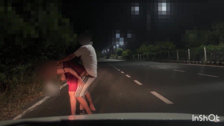 Indian Couplexx: Kakak ipar india yang hot ngentot sama orang asing di...