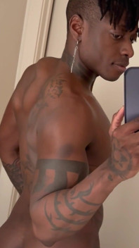 How’s the new tat looking??
