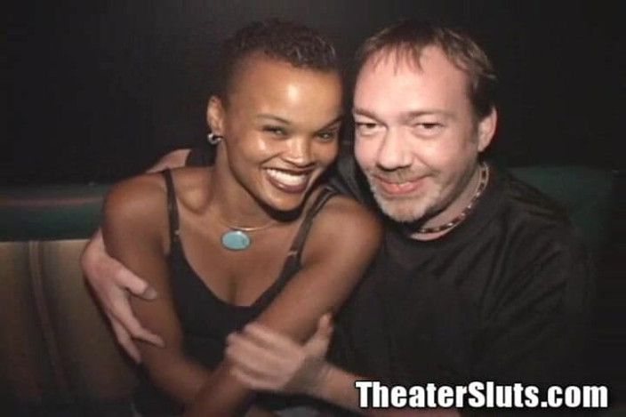 Theater Sluts: Ả điếm châu Phi âm hộ mờ mạp chảy tràn tinh dịch...