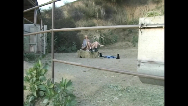 RATATATA!: Allysin chaynes是一个喜欢骑鸡巴的年轻女牛仔