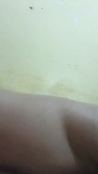 Senhorita Mahi fodendo no quarto de amigo