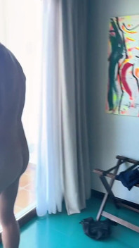 Foda no quarto de hotel: Scottish Tradie e Charlie Ferreira Flip Flop