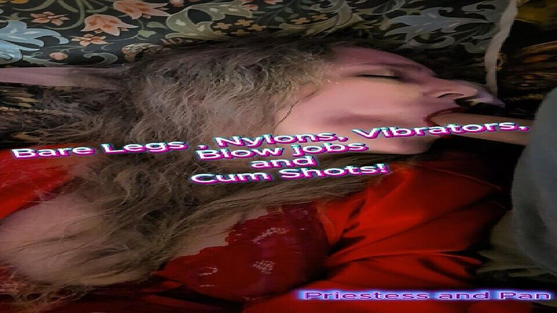 Elaras Pan: Elara играет со своим перьевым вибратором, приводит к нейлонового соблазнения и минет со спермой во рту