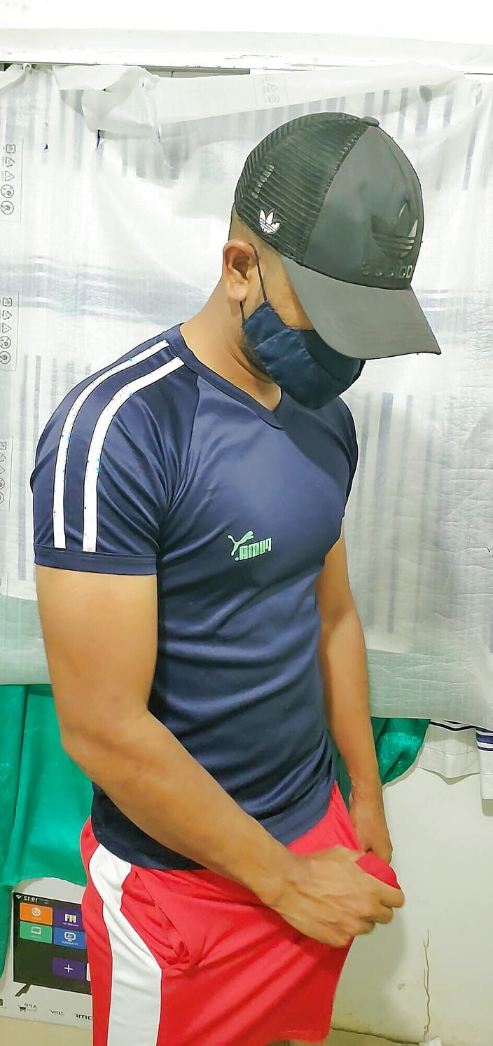 Charlieburrito: Гей м'язиста індіанка мастурбує