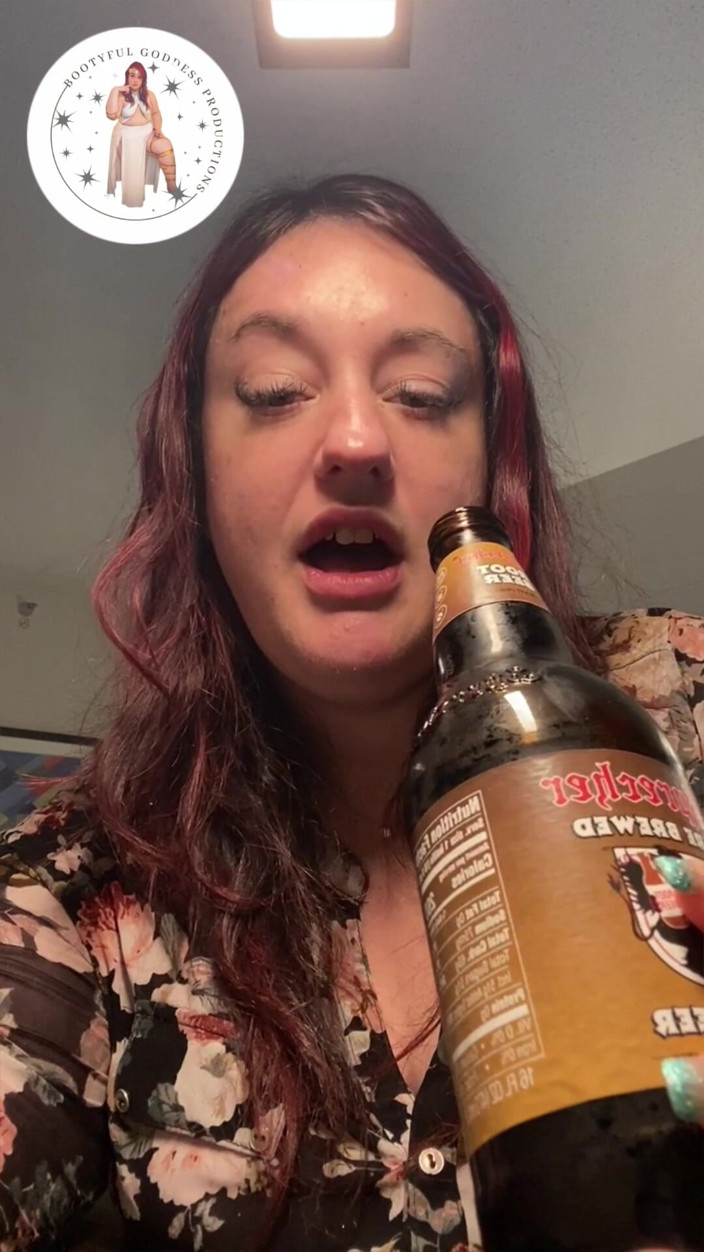 BellaBlast: Verleidelijke bbw rootbeer Chug &amp; Burps door Bella Blast