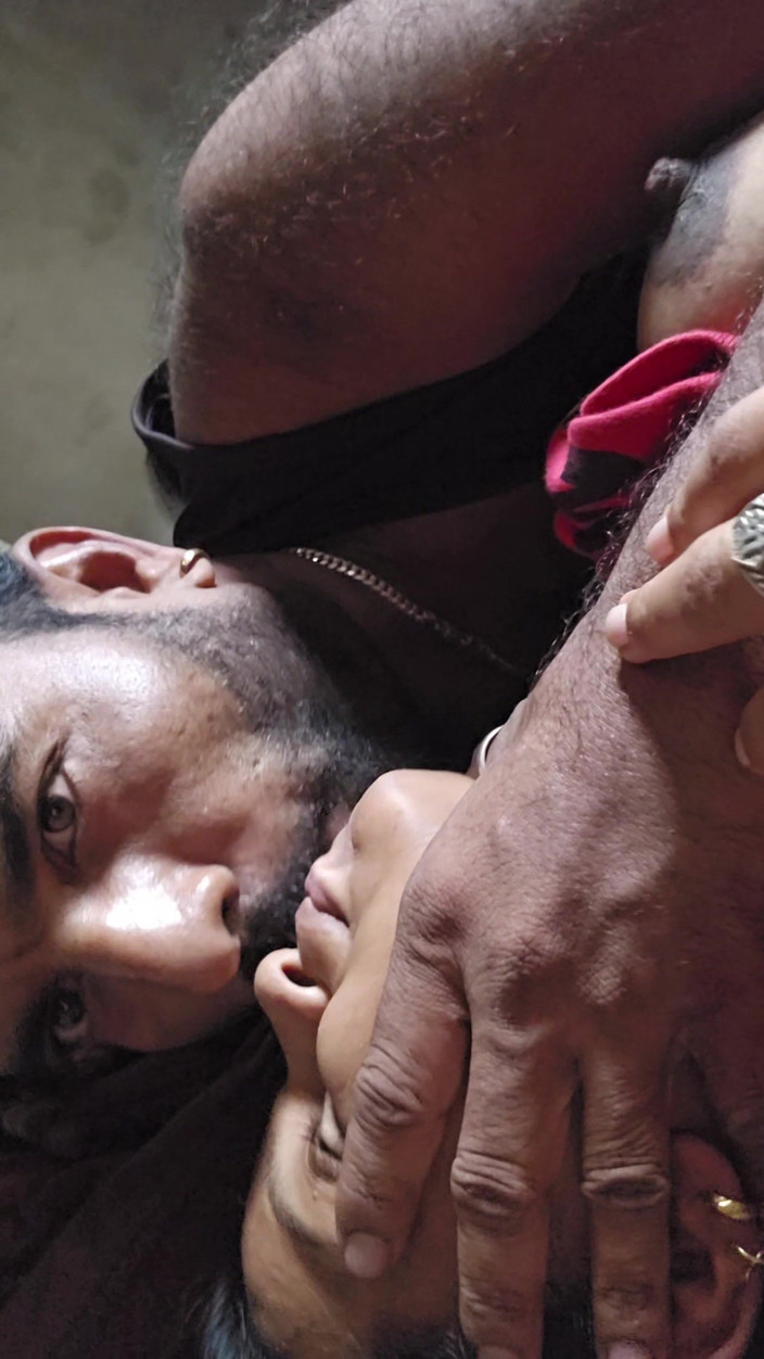 Aalox: 印度德西村 jija sali 性丑闻