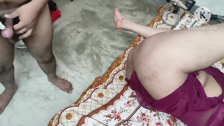 Latifah1234: Episode baru bos pantat montok dengan toket besar di mainan...
