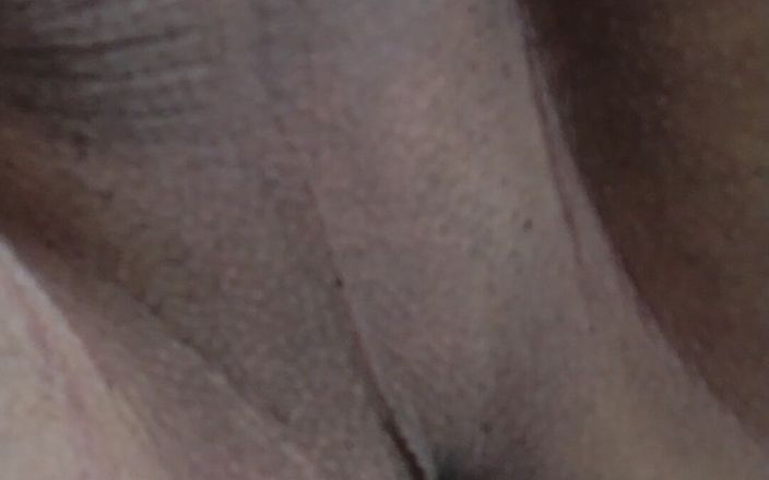 MK porn studio: Kvinnan bad att se naken man via videosamtal