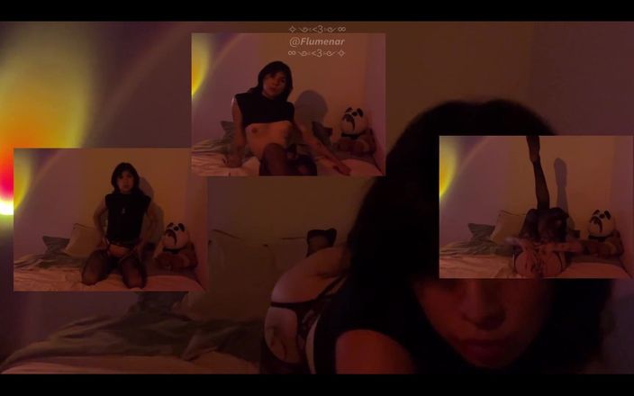 Flumenar: 딜도 스트림으로 노는 핫한 소녀 스트립쇼
