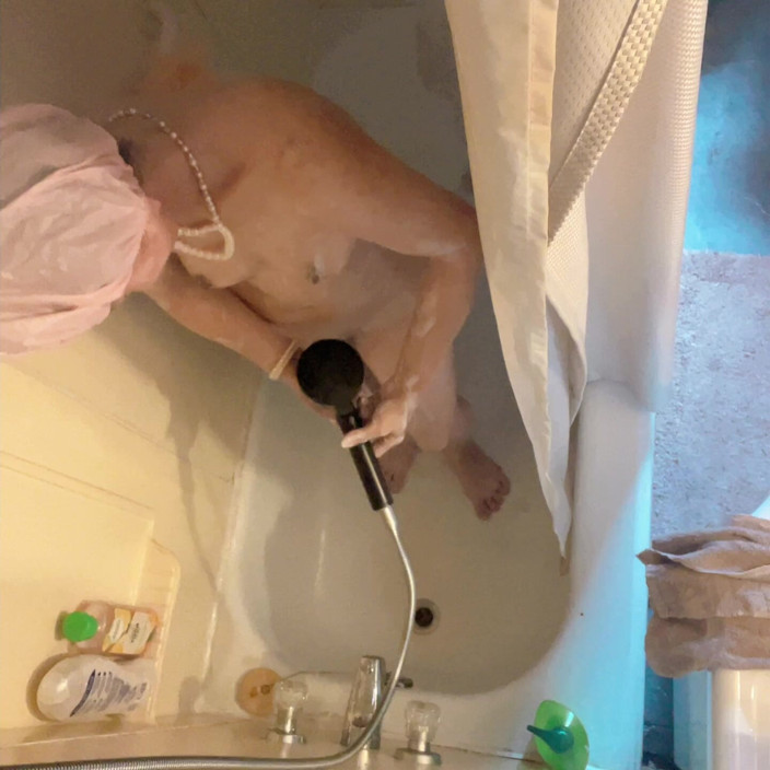 sweethanajapanese: Hot Weather Hana Need Cool Down Her Body