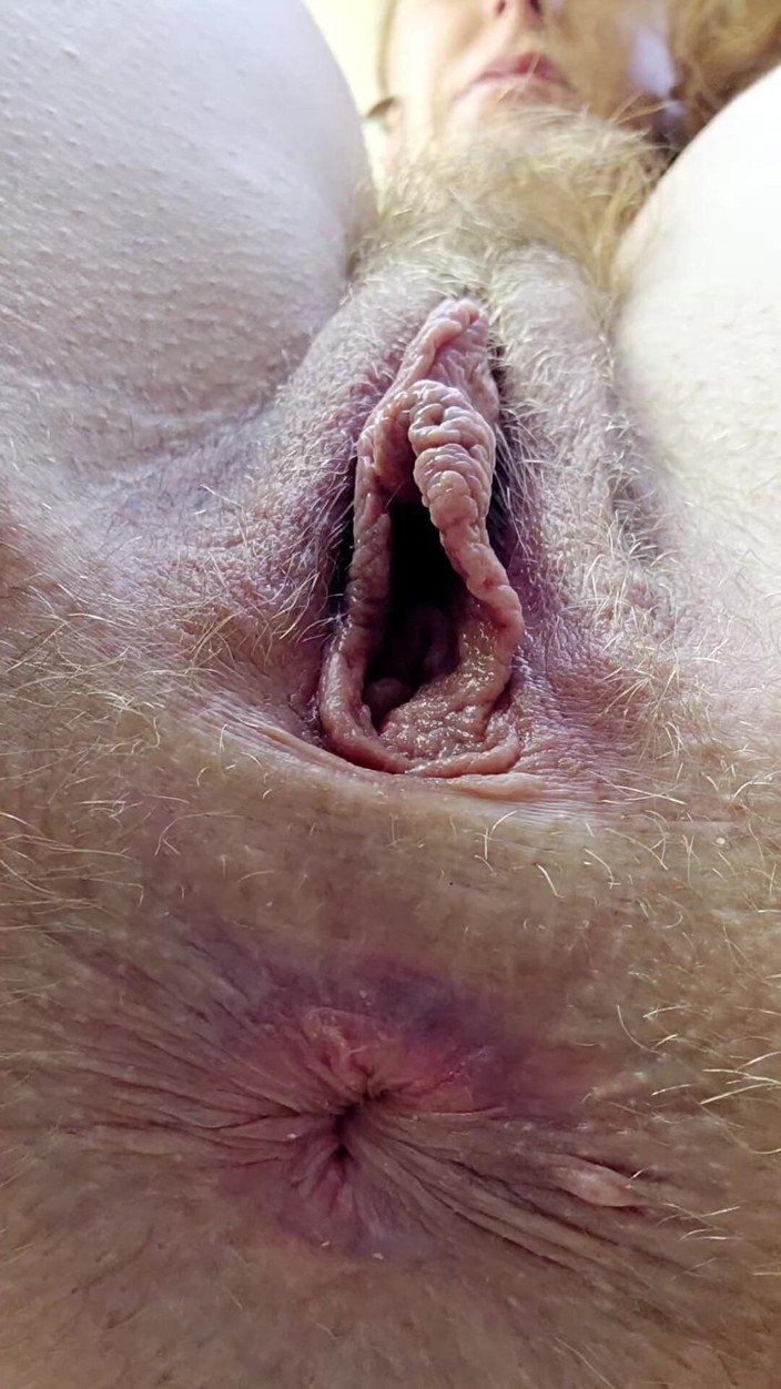 NaughtyRedFarmgirl: Dominating Goddess Makes You Eat Ass and Pussy