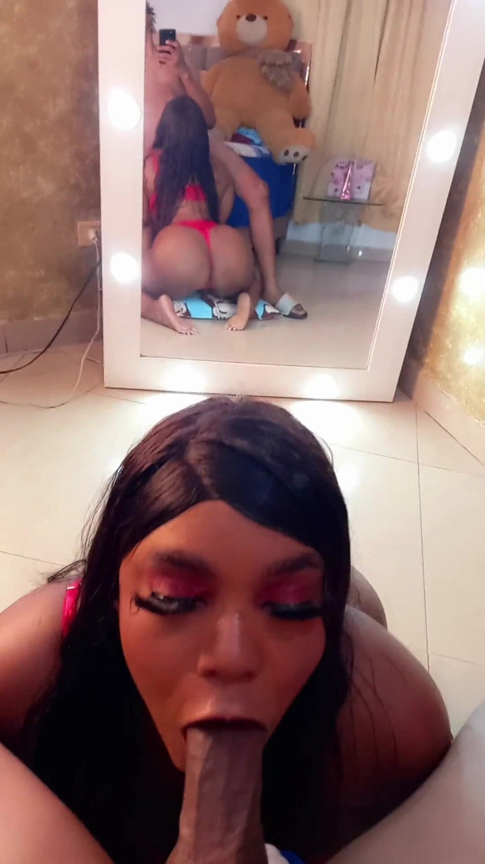 AndreaAndJean: Cewek semok kulit hitam ini pengen banget ngentot kontolku, sebelum...