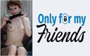Only for my Friends: 섹스 토이로 즐기기를 갈망하는 섹시한 문신이 있는 18살 러시아 창녀의 첫 포르노