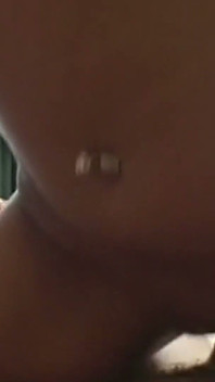 Kinkster ho incontrato una ragazza bionda d'oro che humourerà il suo feticismo del piede e la scopata delle tette