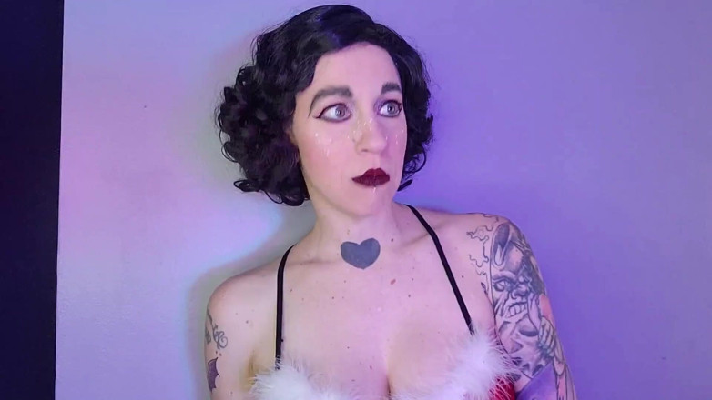 Geeky Femdom: Vacanze con la vostra fidanzata Futa