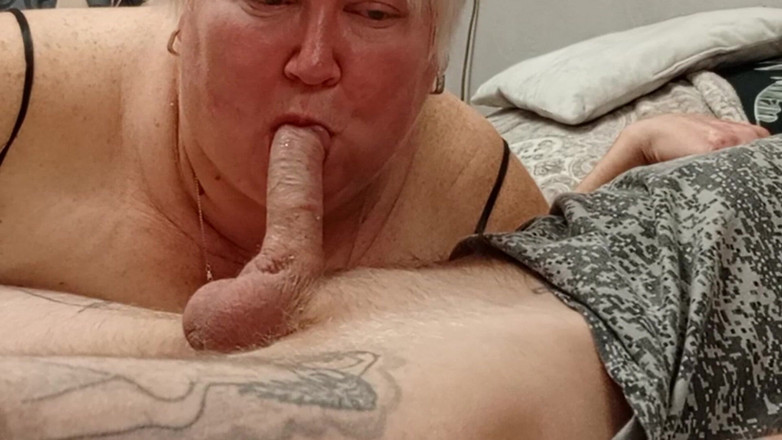 Zona901: Di a mi madrastra con semen en mi día libre