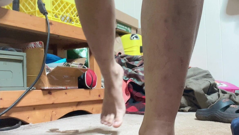 sweethanajapanese: Degetul în pizdă apoi ea merge la scurgere de apă