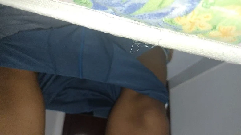 AngyAmazon: Mio marito mi ha chiesto di portare il suo amico...