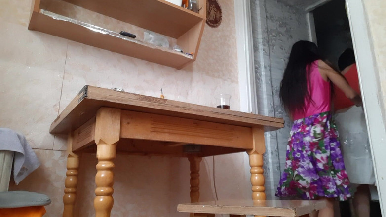 Lesbian-illusion: 私のガールフレンドと私は隣人と去る前に性交した - レズビアン錯覚