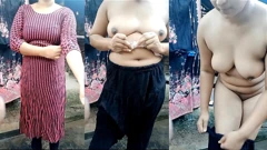 Modern Beauty: Beautiful Desi Cute Girl's Bath Scene. Showering ...