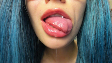 Rarible Diamond: मेरी जीभ से टपकती