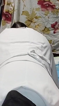 तीन नर्सों ने अस्पताल के ब्रेक रूम में गंदा सेक्स किया