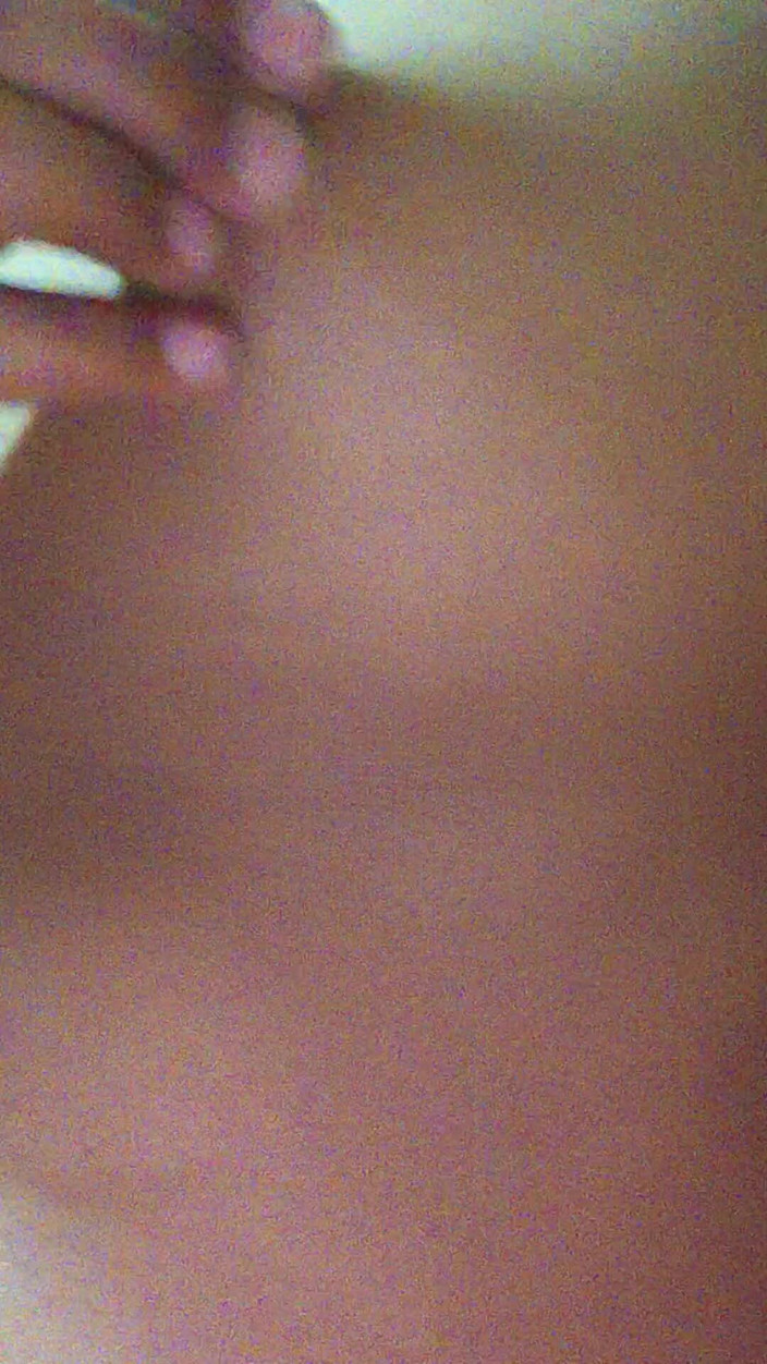 Moma: Сексуальне відео