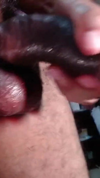 Menguji cincin penis baruku