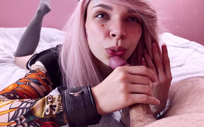The Deep Passion: イクなさをお試しください - この18歳のティーンはあなたのチンポをピクピクさせたいと思っています