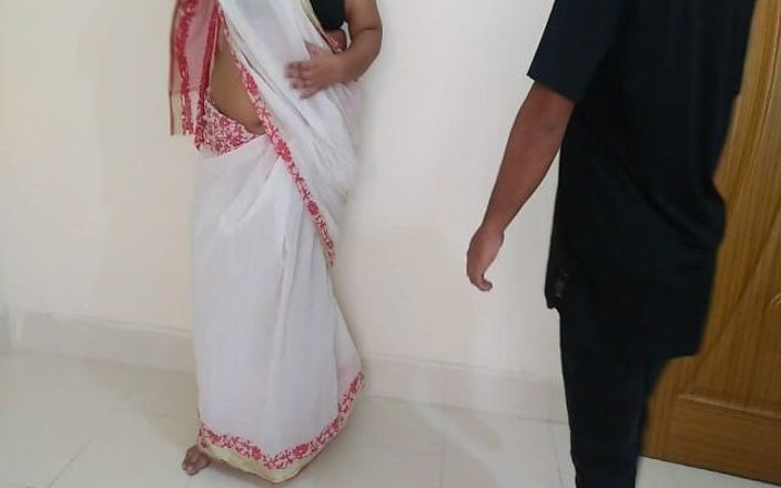 Aria Mia: Nepalli kand - desi nri orta yaşlı seksi kadın!