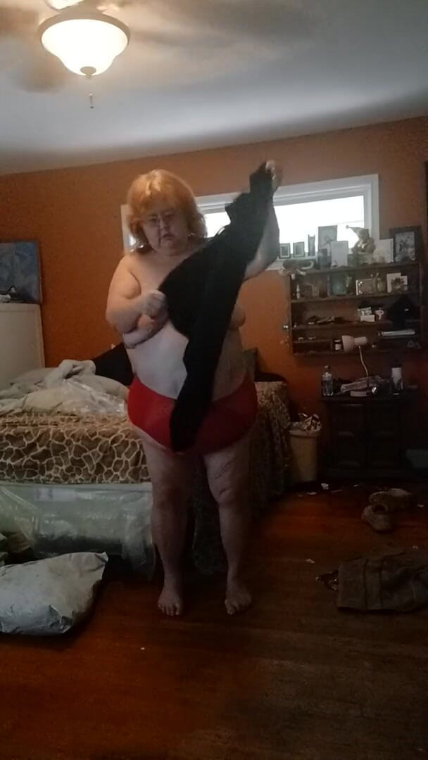 BBW nurse Vicki adventures with friends: Modeling the panties I sell part1 Red lace silky