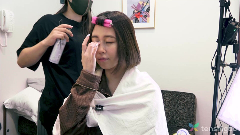 Tenshigao Backstage: Kurumi Aoyama Zákulisí