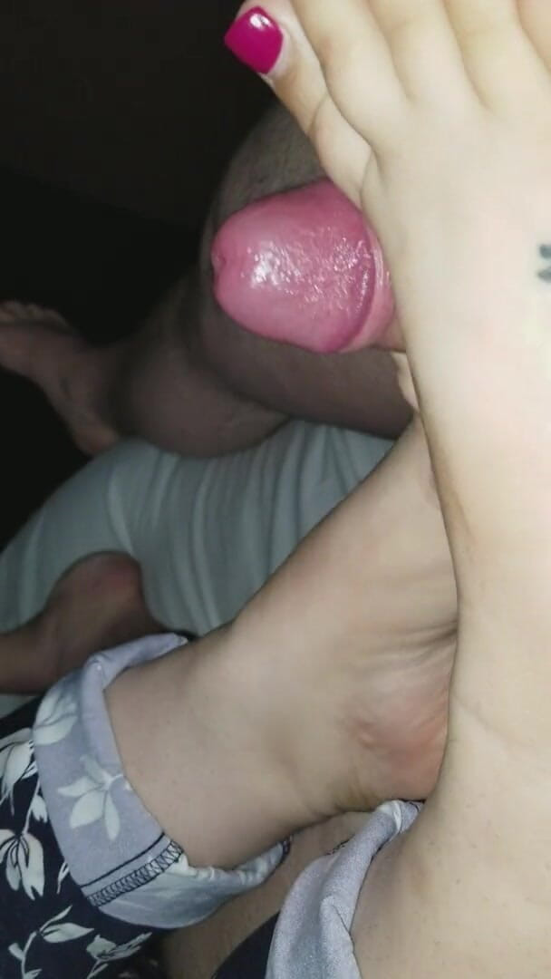 Ms Sole Seductress Productions: Pinke pedi spaß!