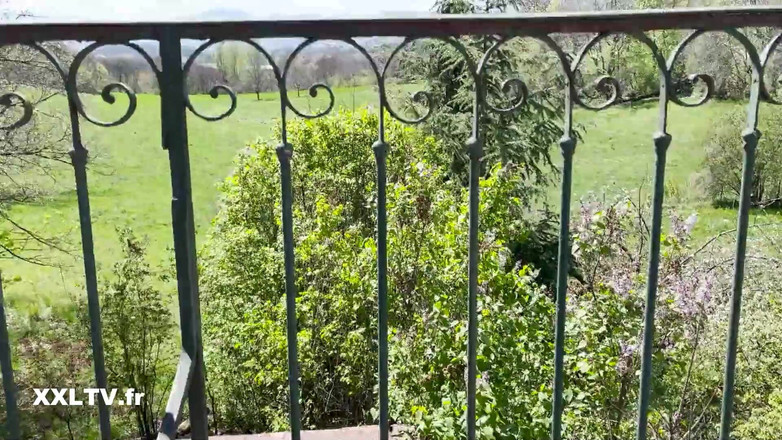 XXLTVFR: POV ngoài trời với Chloe Duval