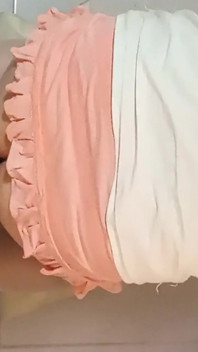 Il mio culo da sissy è davvero grande e sembra davvero bello dall'alto