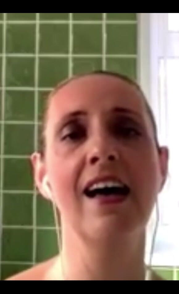 Keira_xxxxxx: Pořád bych tu posílala nějaké nSFW, jak zpívají