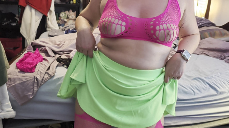 Always Fun No Pants: Hot Wife Tries on New Outfit!