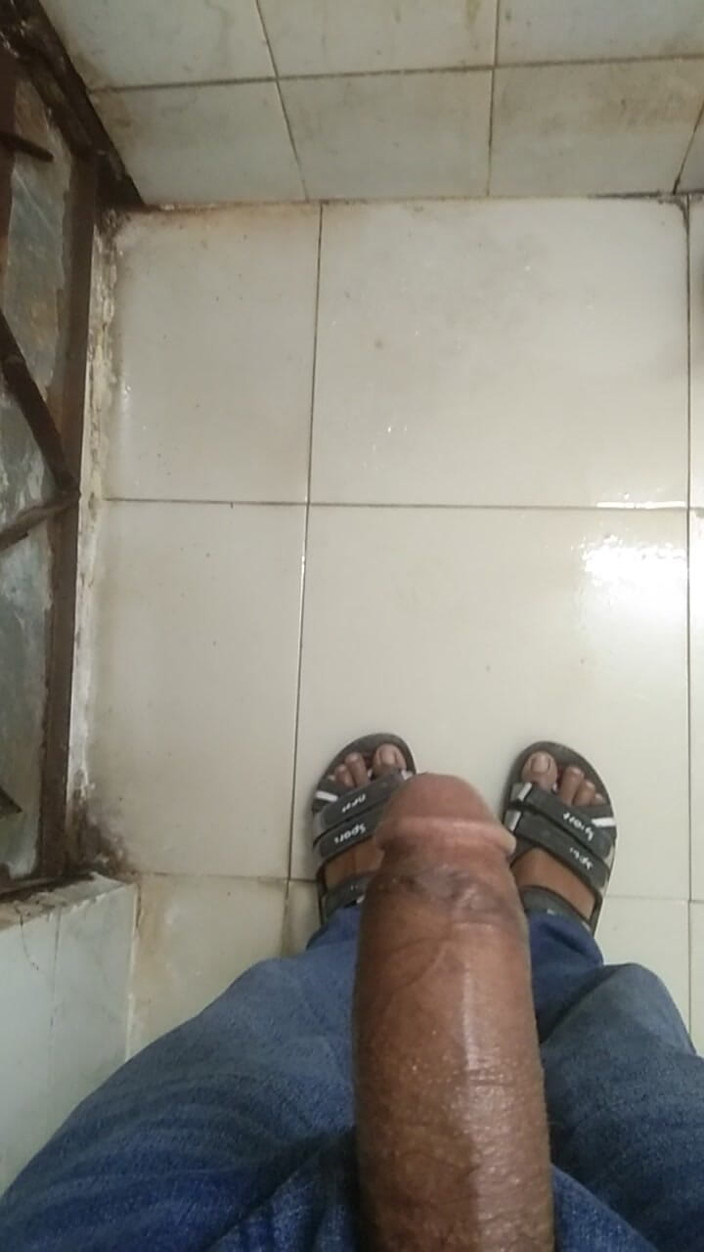 Viral_tiktokar: The Electricity Went Out When I Was in the Office...