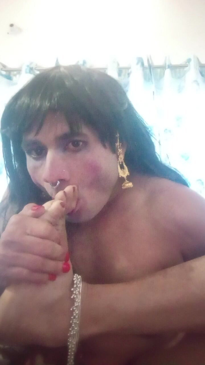 Nikita sharma: 美丽的变性人