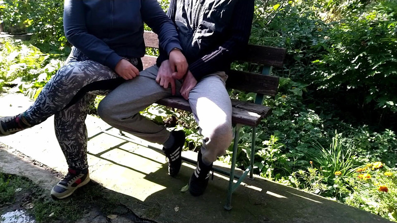 OurFetishLife: 路上で義母にチンポを託す