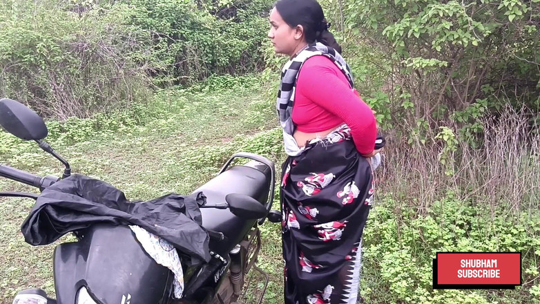 Kavita _zawazawi: Hintli ormanda erkek arkadaşıyla sikişiyor