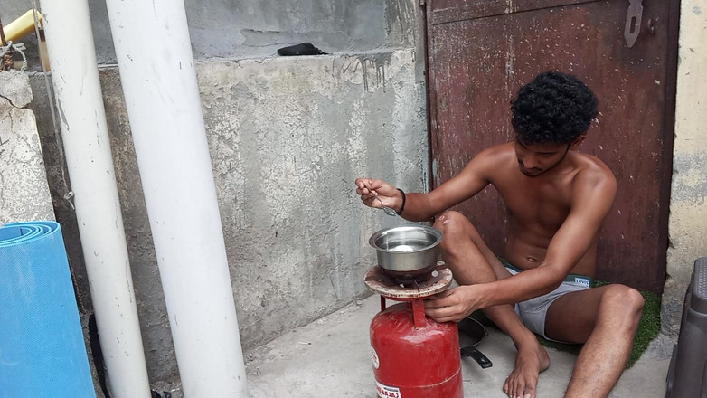 Curlyboy: Indian Boy Nude Masterbating Cum While Making His Meal on...