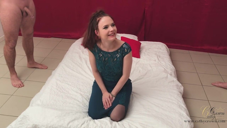 Cathy Crown Production: Me doy el capricho de ir a una gangbang por...