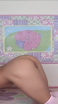 Watch Me Penetrate My Teen Pussy and Masturbate Live