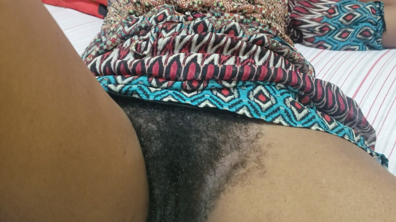 Lovemina: Pancutan mani pada MILF panas dengan pepek berbulu semula jadi
