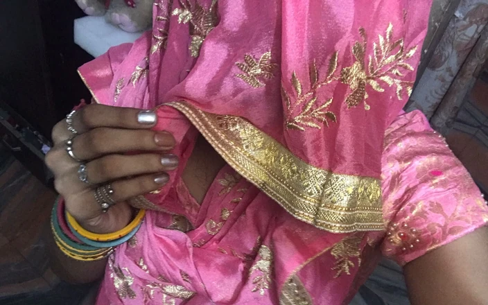 hornytrans: 变装者穿着继母的衣服，勾引和跳舞