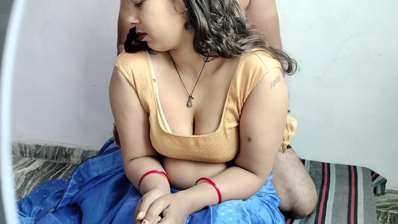 Mamta Bharti: Hijastra quiere mi gran polla con besos (audio hindi)